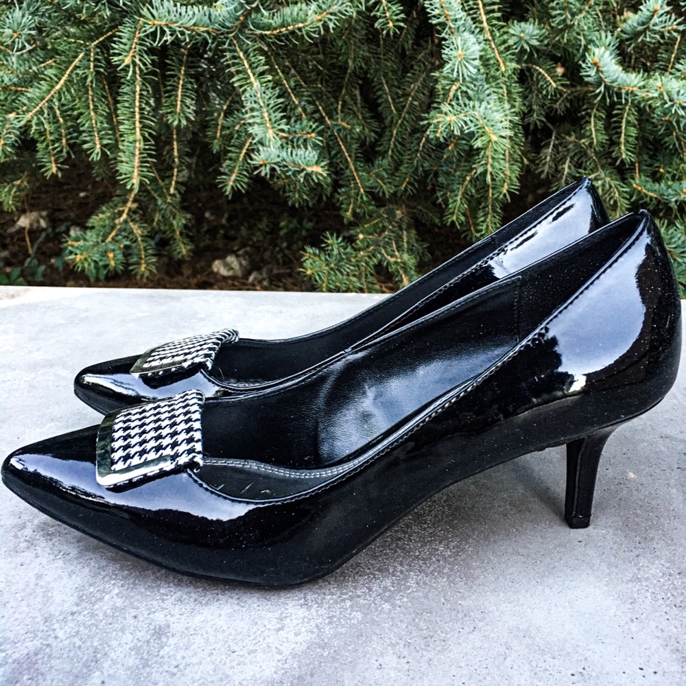 Impo Black Pumps with Houndstooth